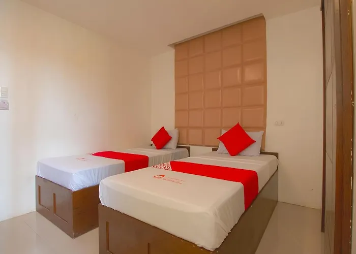 Hotel Vaccinated Staff-oyo 673 Mambaling 2